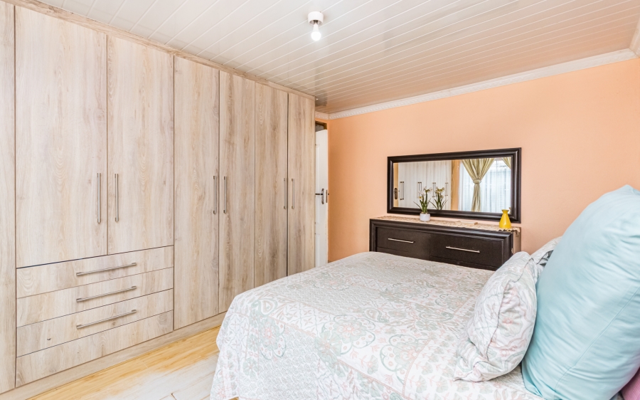 4 Bedroom Property for Sale in Dobsonville Ext 2 Gauteng