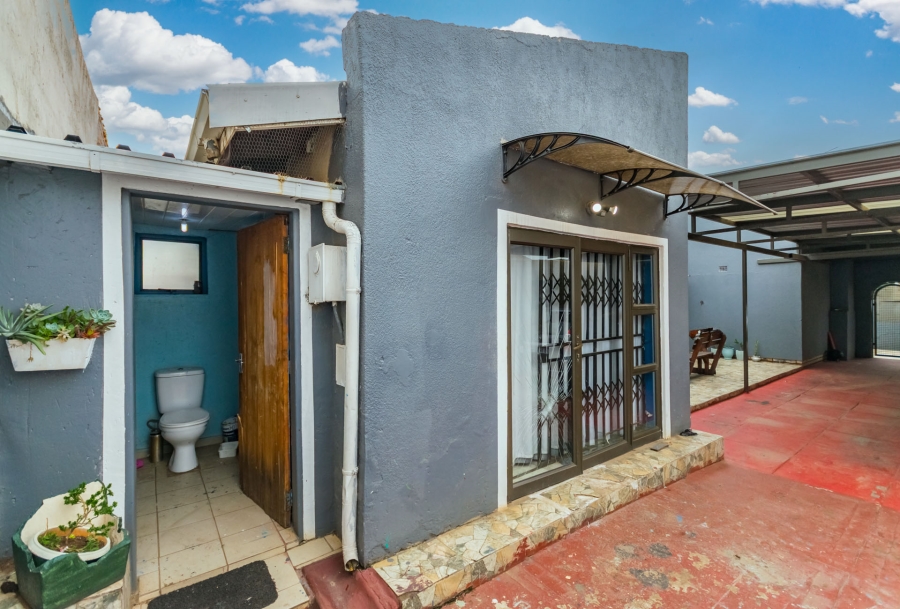 4 Bedroom Property for Sale in Dobsonville Ext 2 Gauteng