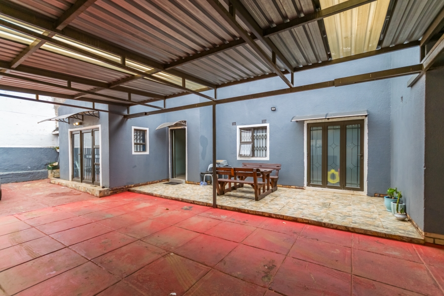 4 Bedroom Property for Sale in Dobsonville Ext 2 Gauteng