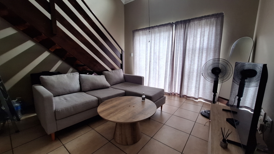 1 Bedroom Property for Sale in Hillcrest Gauteng