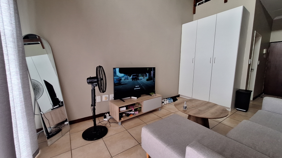 1 Bedroom Property for Sale in Hillcrest Gauteng