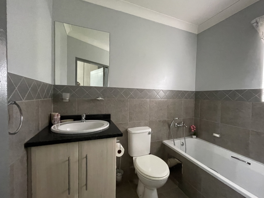 2 Bedroom Property for Sale in Menlo Park Gauteng
