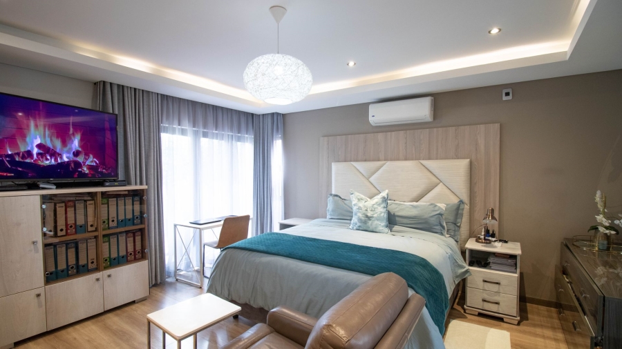 4 Bedroom Property for Sale in Blue Hills Gauteng