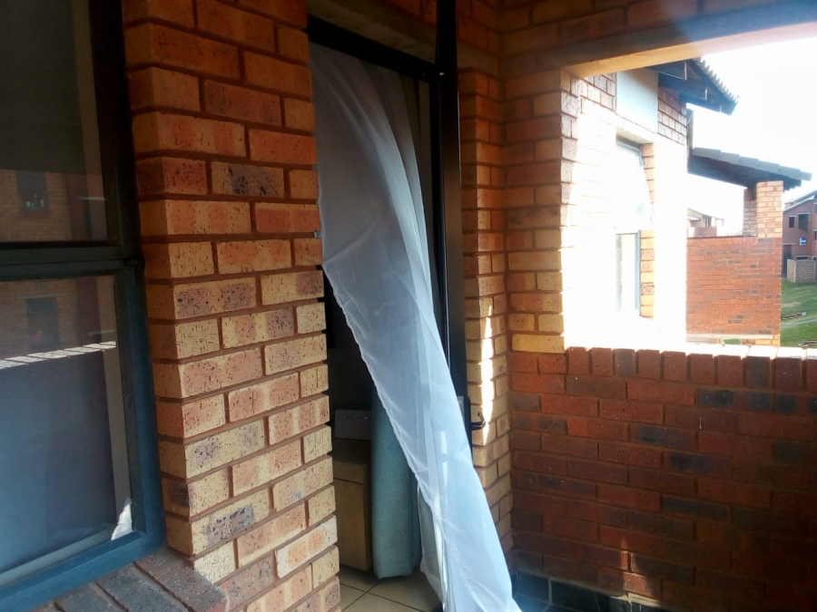 To Let 2 Bedroom Property for Rent in Kibler Park Gauteng
