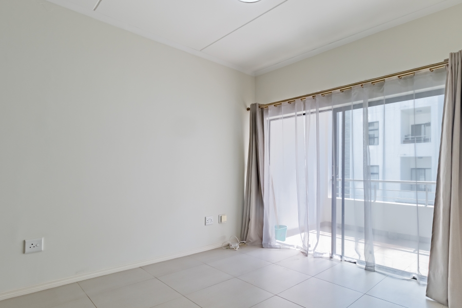 2 Bedroom Property for Sale in Erand Gardens Gauteng