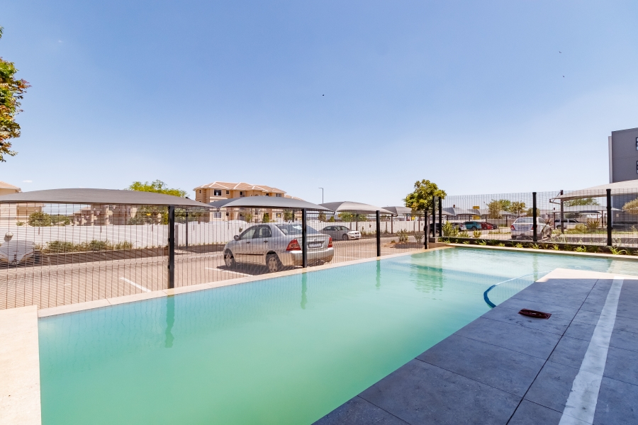 2 Bedroom Property for Sale in Erand Gardens Gauteng