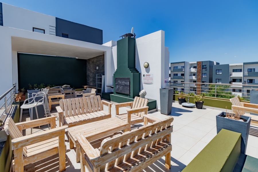 2 Bedroom Property for Sale in Erand Gardens Gauteng