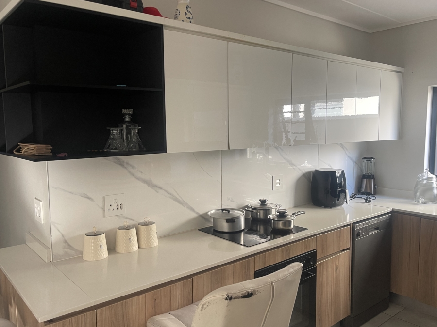3 Bedroom Property for Sale in Waterfall Gauteng