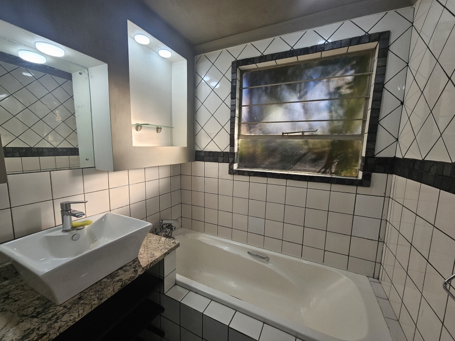 3 Bedroom Property for Sale in Rembrandt Park Gauteng