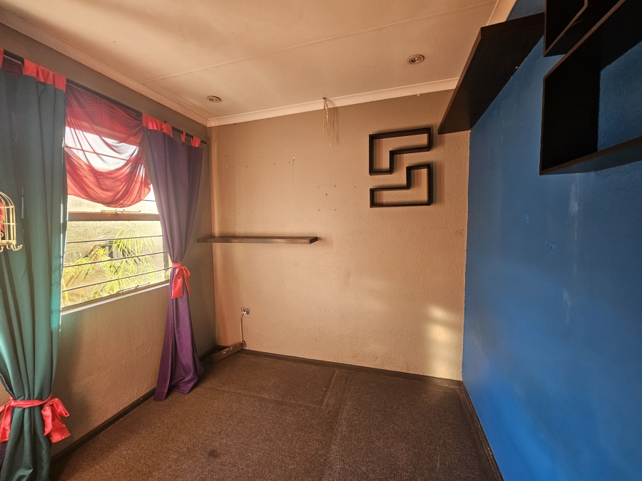 3 Bedroom Property for Sale in Rembrandt Park Gauteng