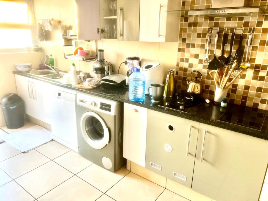 2 Bedroom Property for Sale in Woodmead Gauteng