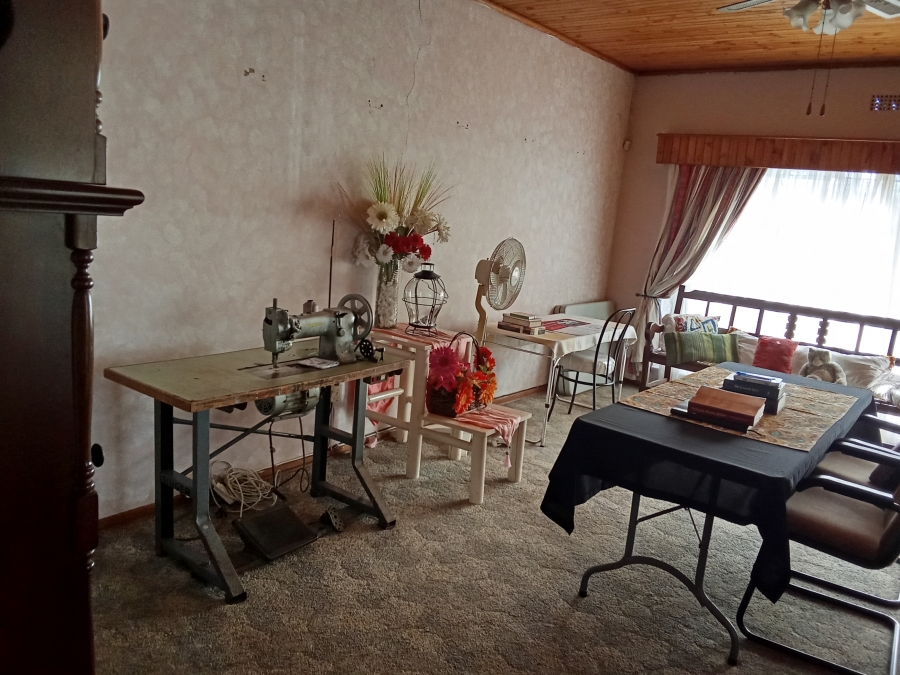 3 Bedroom Property for Sale in Houtkop A H Gauteng