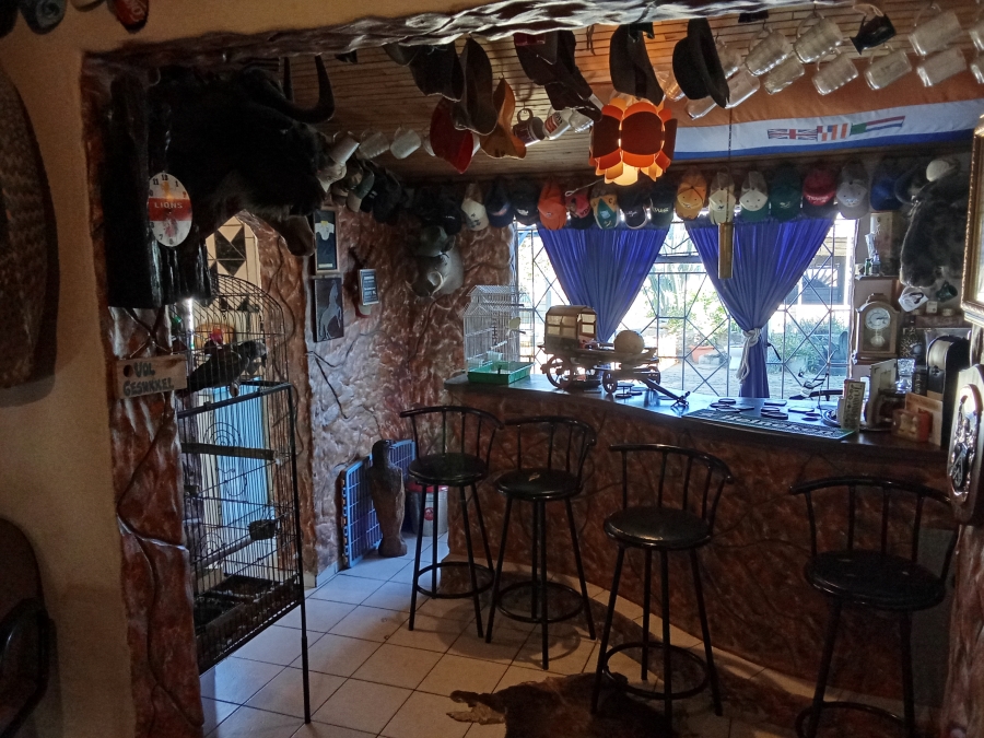 3 Bedroom Property for Sale in Houtkop A H Gauteng