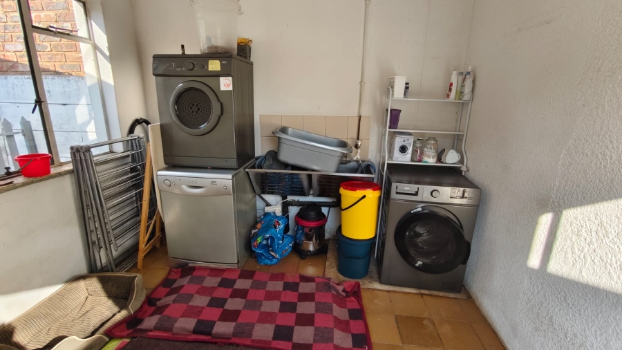 3 Bedroom Property for Sale in Strubenvale Gauteng