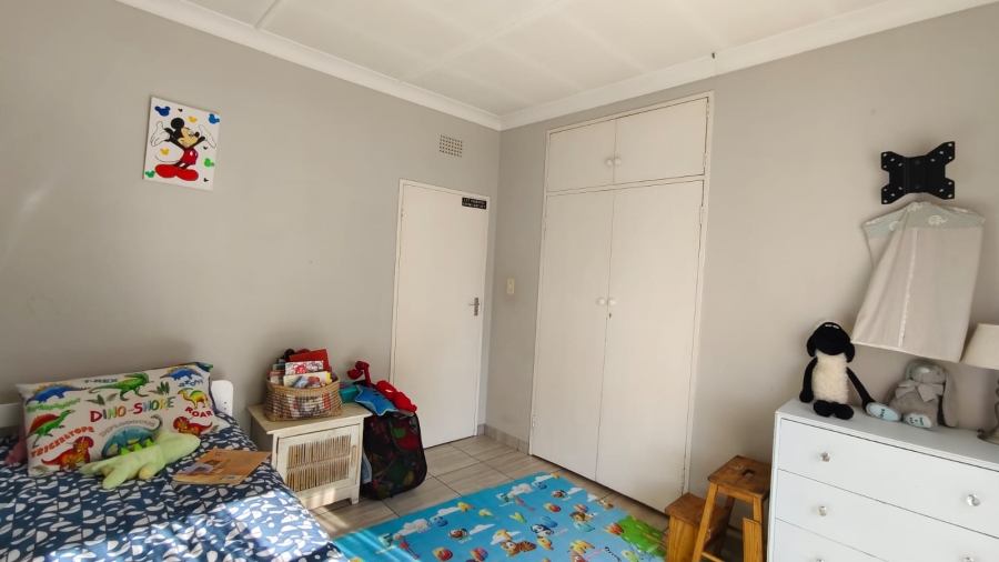 3 Bedroom Property for Sale in Strubenvale Gauteng