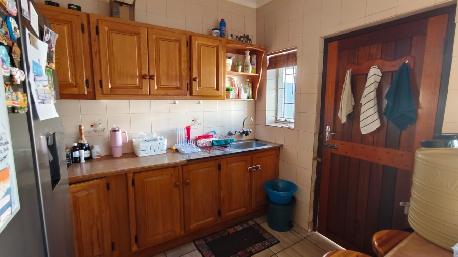 3 Bedroom Property for Sale in Strubenvale Gauteng