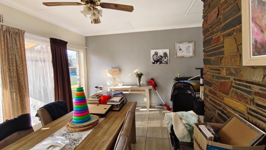 3 Bedroom Property for Sale in Strubenvale Gauteng