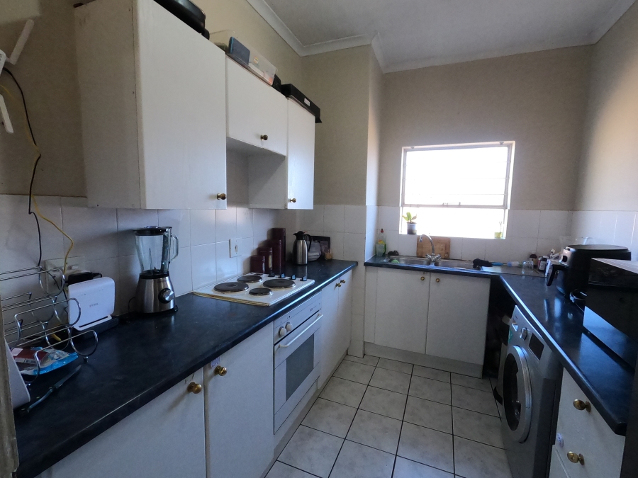 2 Bedroom Property for Sale in Vorna Valley Gauteng