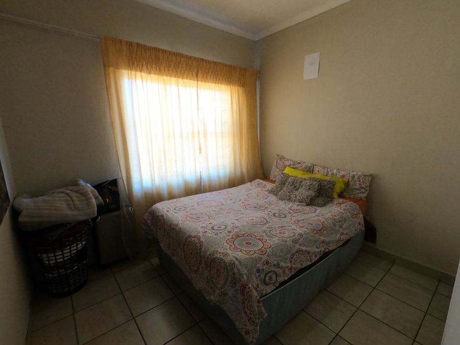 2 Bedroom Property for Sale in Vorna Valley Gauteng