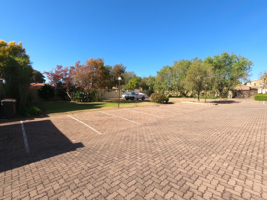 2 Bedroom Property for Sale in Vorna Valley Gauteng