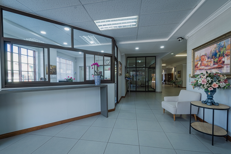 1 Bedroom Property for Sale in Die Wilgers Gauteng