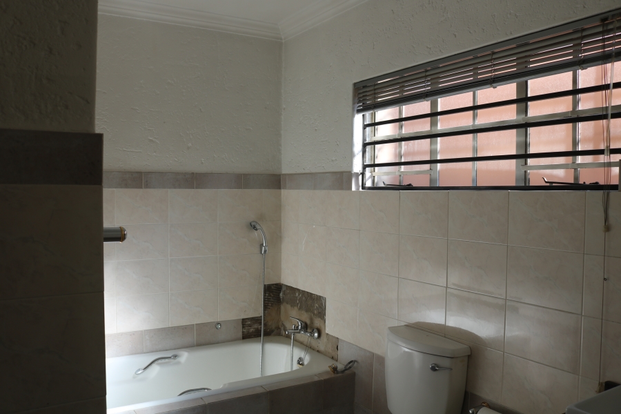 5 Bedroom Property for Sale in Eveleigh Gauteng