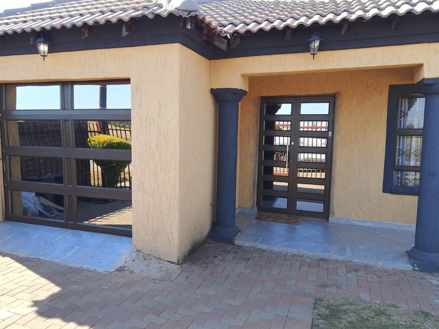 4 Bedroom Property for Sale in Soshanguve B Gauteng