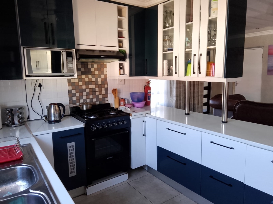 4 Bedroom Property for Sale in Soshanguve B Gauteng