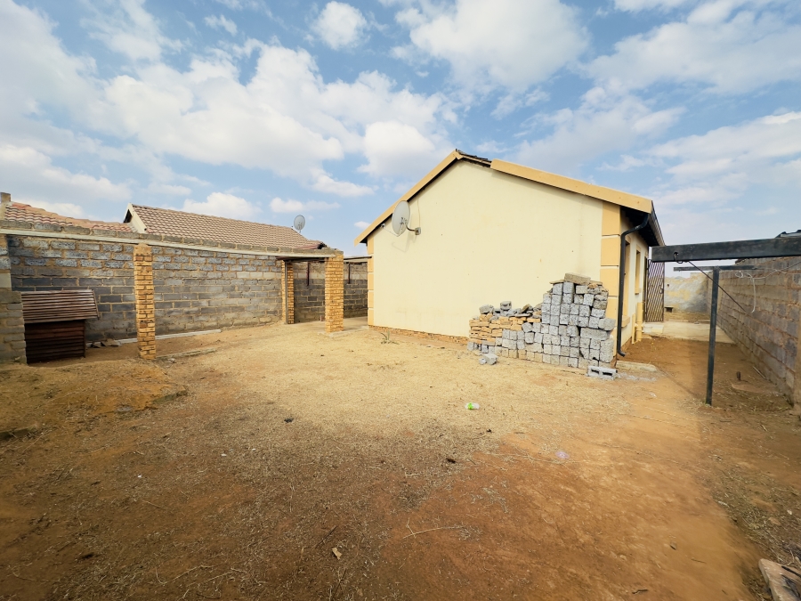 2 Bedroom Property for Sale in Alliance Gauteng
