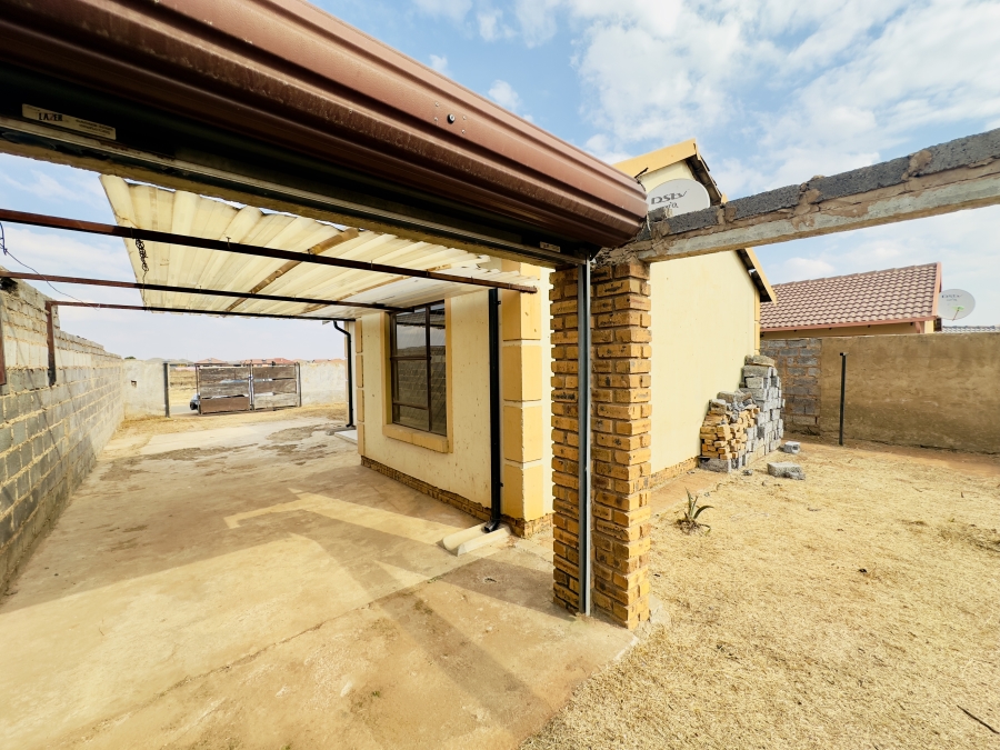2 Bedroom Property for Sale in Alliance Gauteng