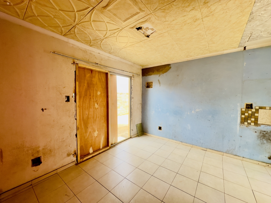 2 Bedroom Property for Sale in Alliance Gauteng