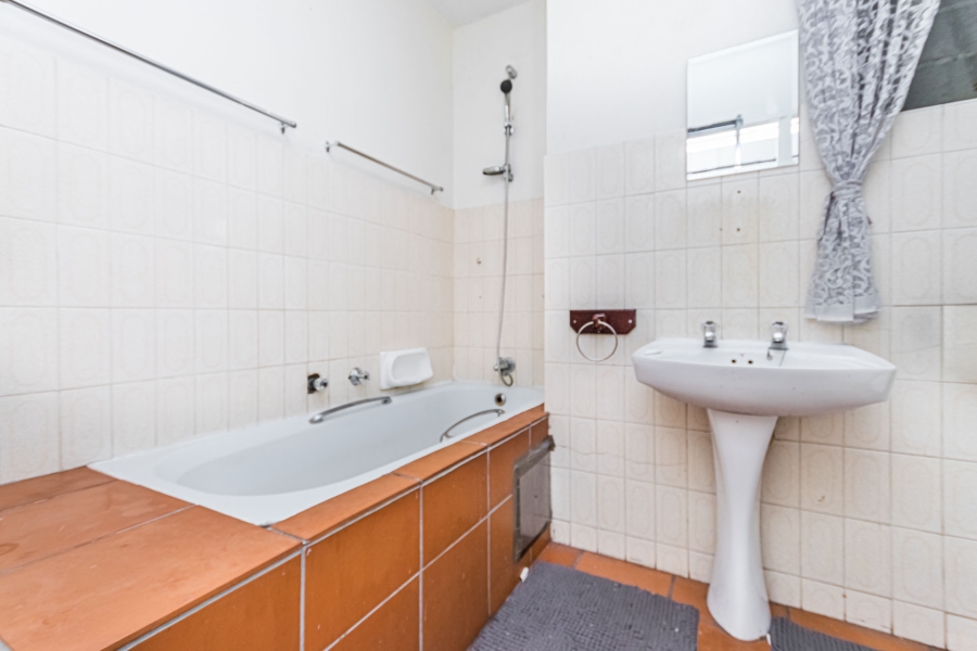 2 Bedroom Property for Sale in Lyttelton Manor Gauteng