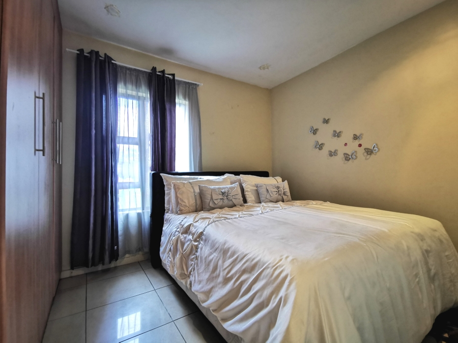 2 Bedroom Property for Sale in Amberfield Gauteng