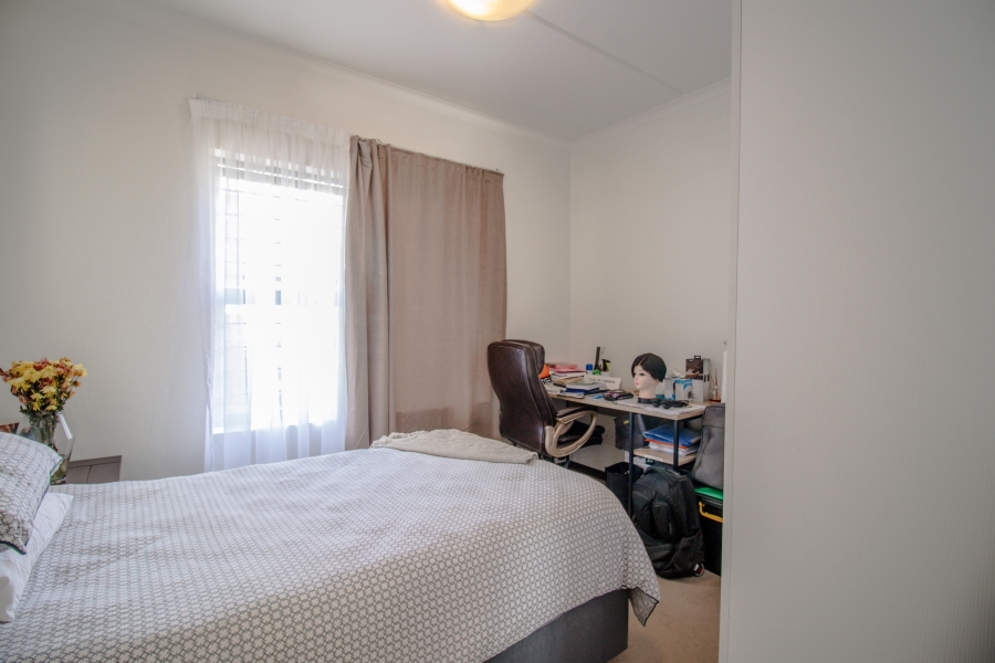 2 Bedroom Property for Sale in Erand Gardens Gauteng