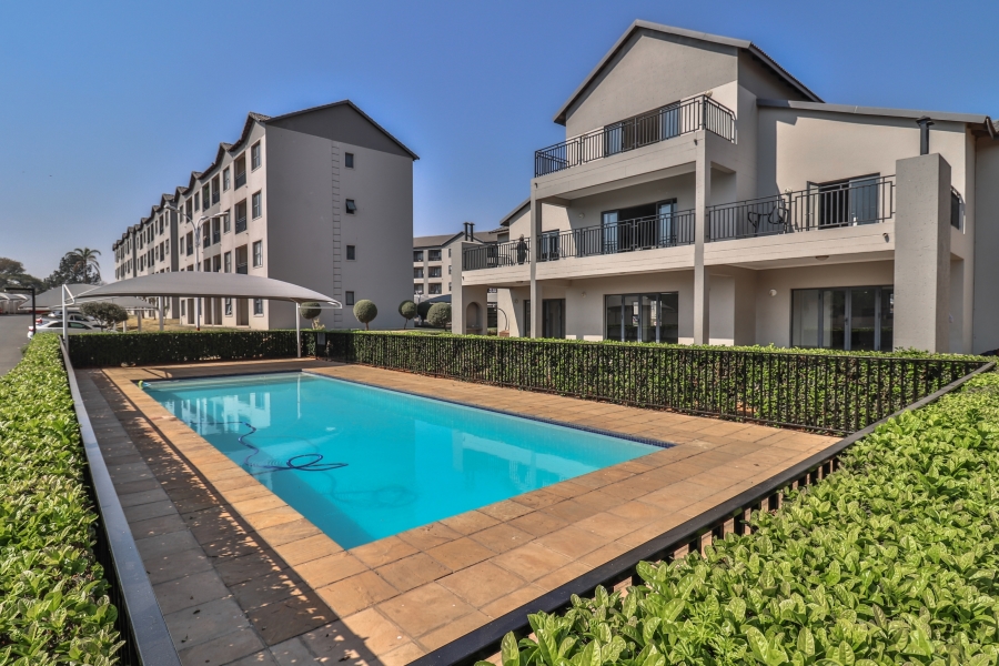 2 Bedroom Property for Sale in Erand Gardens Gauteng
