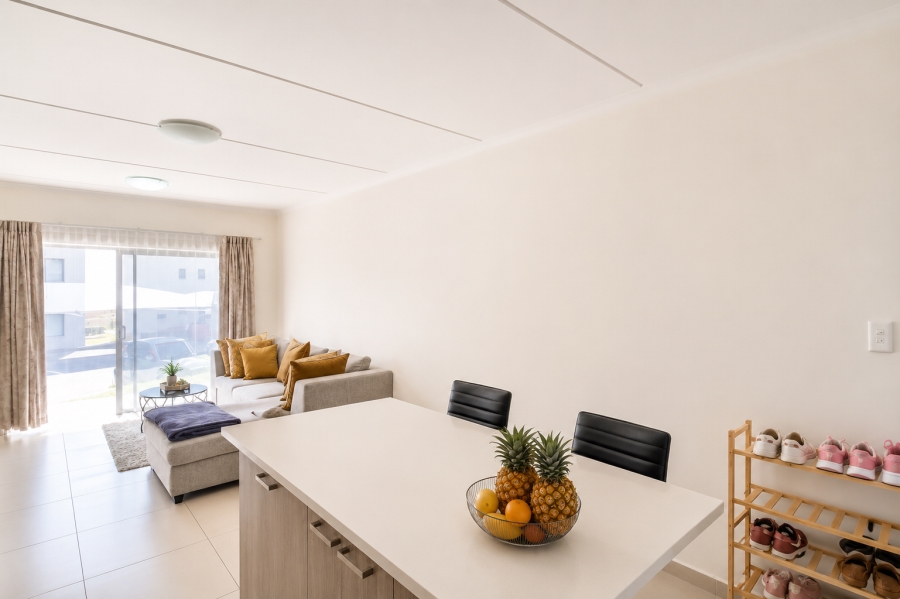 2 Bedroom Property for Sale in Erand Gardens Gauteng
