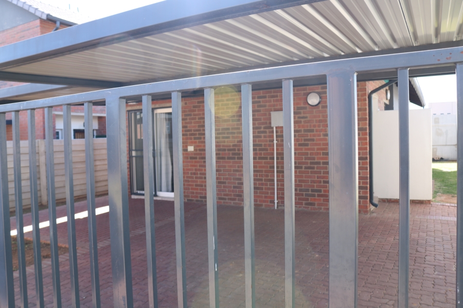 2 Bedroom Property for Sale in Parkdene Gauteng