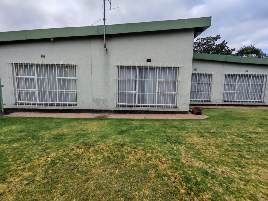 3 Bedroom Property for Sale in Vanderbijlpark SE 6 Gauteng