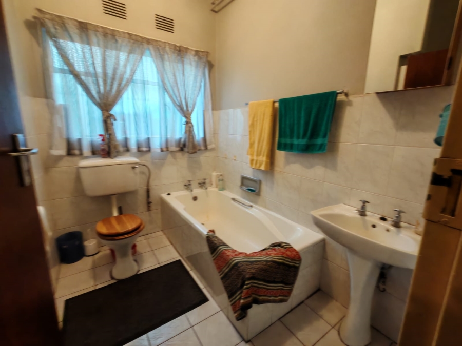 3 Bedroom Property for Sale in Vanderbijlpark SE 6 Gauteng