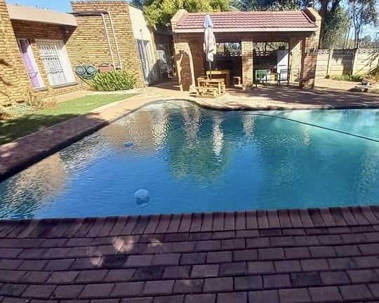 4 Bedroom Property for Sale in Vanderbijlpark Sw 2 Gauteng