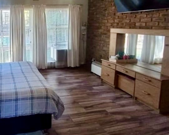 4 Bedroom Property for Sale in Vanderbijlpark Sw 2 Gauteng