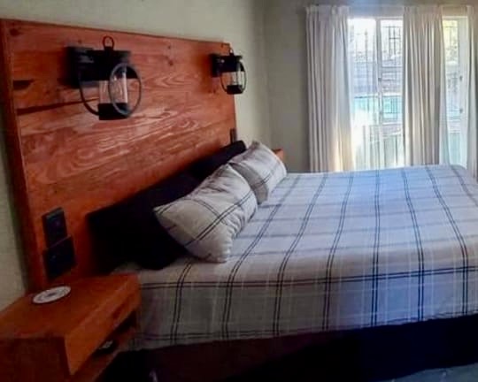 4 Bedroom Property for Sale in Vanderbijlpark Sw 2 Gauteng