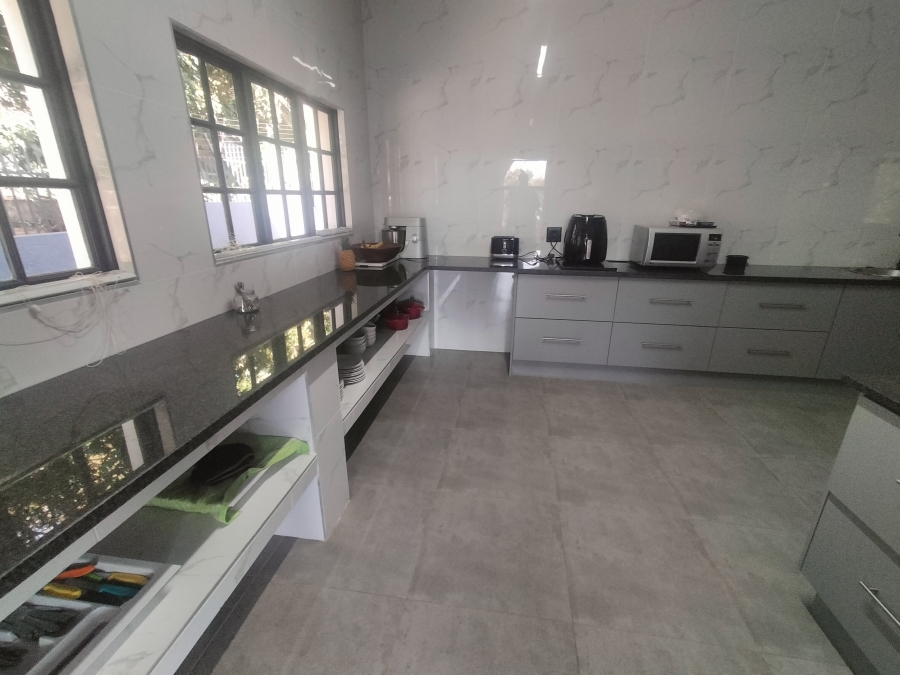 6 Bedroom Property for Sale in Pretoria North Gauteng