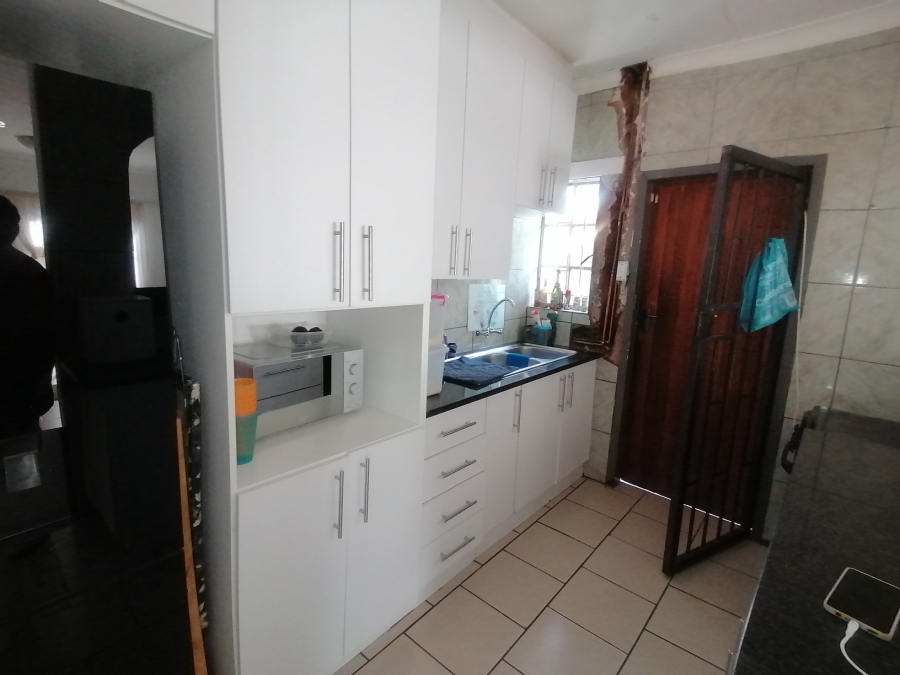 3 Bedroom Property for Sale in Elandspoort Gauteng
