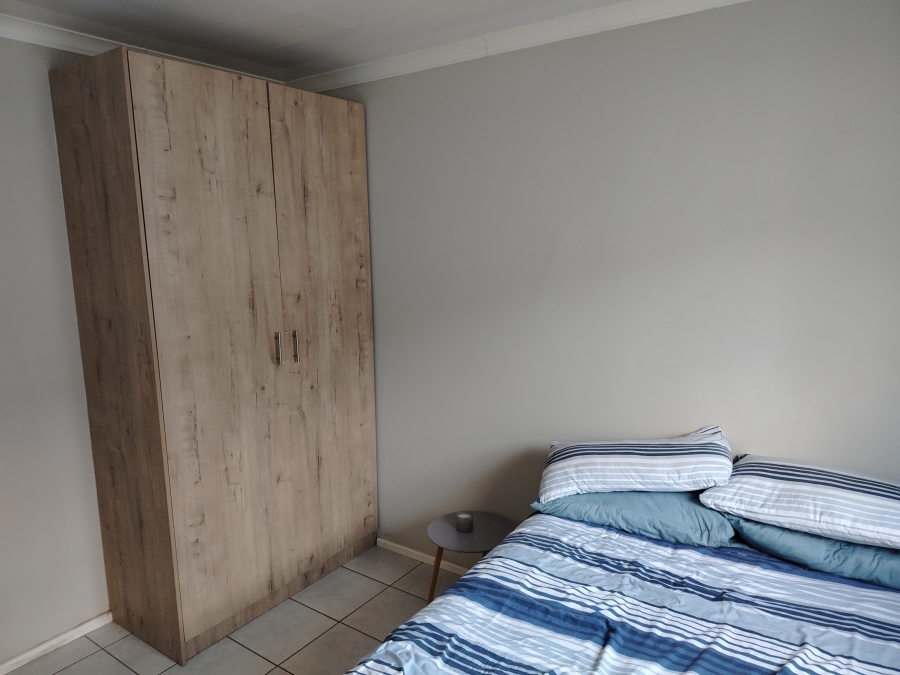 To Let 2 Bedroom Property for Rent in Kenleaf Gauteng