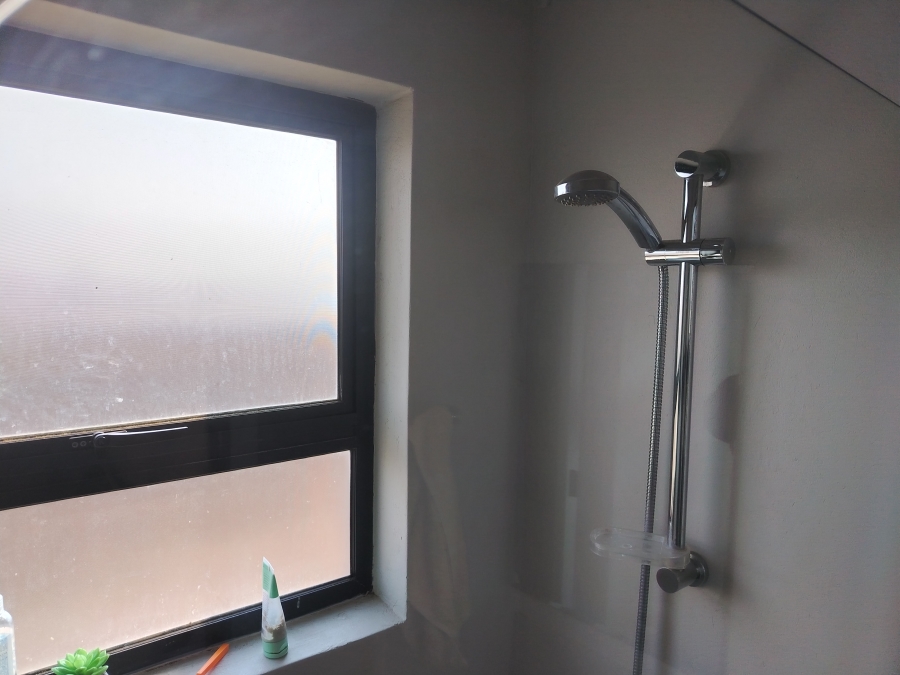 To Let 2 Bedroom Property for Rent in Kenleaf Gauteng