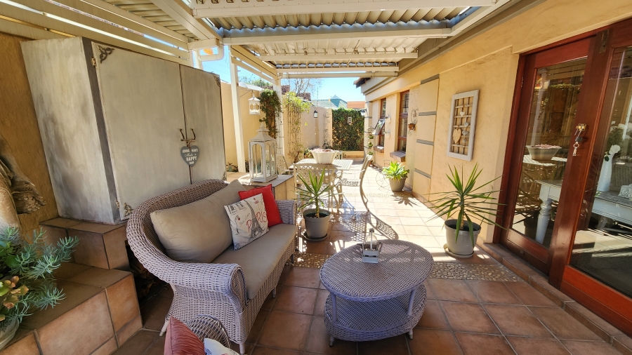 5 Bedroom Property for Sale in Jordaan Park Gauteng