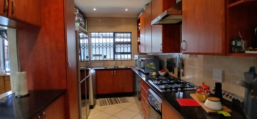 3 Bedroom Property for Sale in New Redruth Gauteng