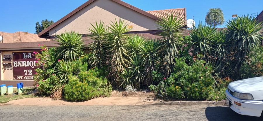 3 Bedroom Property for Sale in New Redruth Gauteng