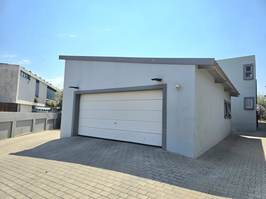 4 Bedroom Property for Sale in Sable Hills Gauteng